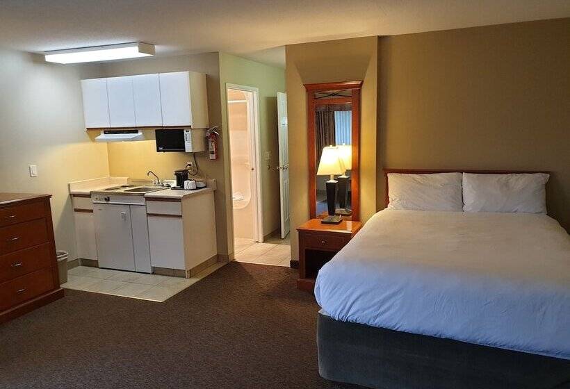 家庭套房, Riverland Inn & Suites