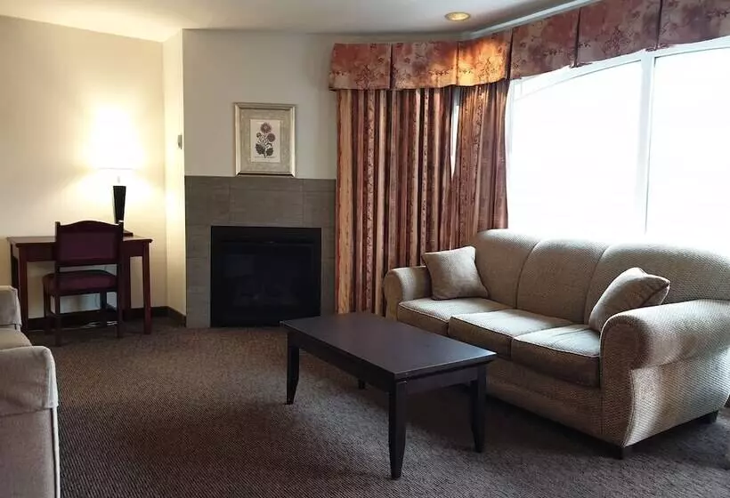 سوئیت با چشمانداز رودخانه, Riverland Inn & Suites