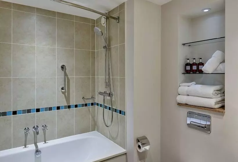 استودیوی استاندارد, Staybridge Suites Liverpool, An Ihg