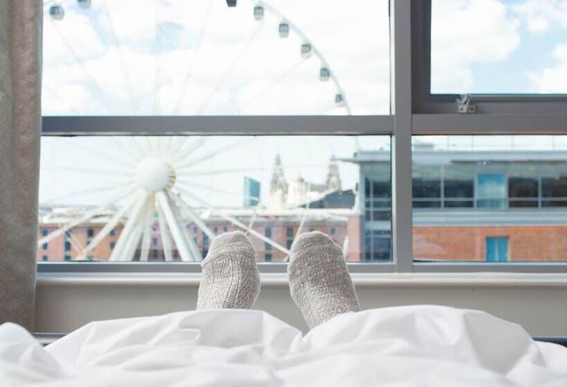 스탠다드 스튜디오, Staybridge Suites Liverpool, An Ihg