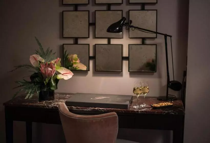 اتاق اجرایی با تخت بزرگ, The Fitzwilliam Hotel Belfast