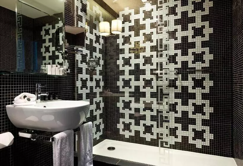 اتاق استاندارد با تخت بزرگ, The Fitzwilliam Hotel Belfast