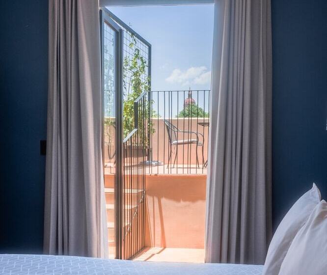 带城市景观及双人床的标准房间, Holiday Inn Express Morelia Centro Historico