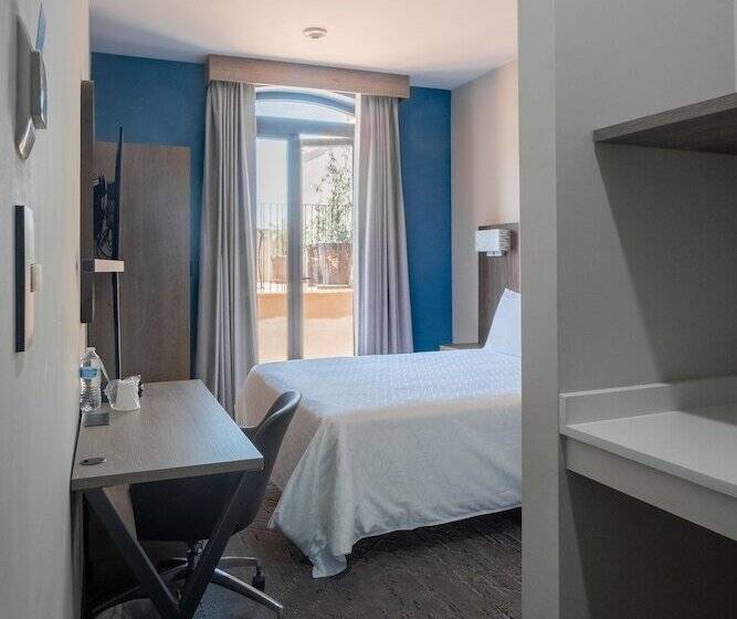 シティビューのダブルベッドスタンダードルーム, Holiday Inn Express Morelia Centro Historico