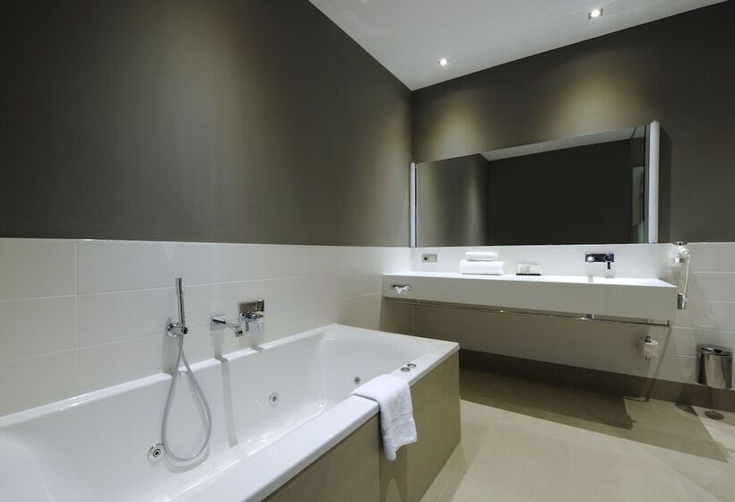 غرفة كلوب, Van Der Valk Hotel Brussels Airport