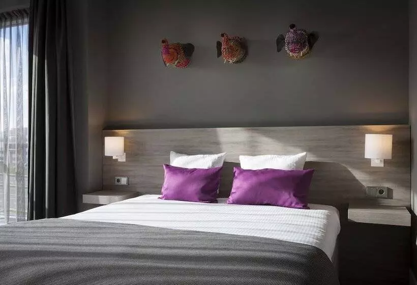 اتاق کلاب, Van Der Valk Hotel Brussels Airport