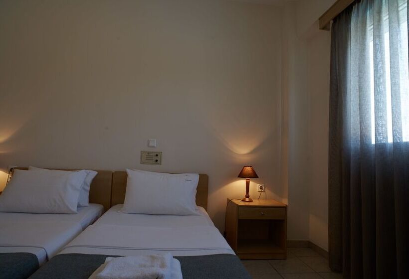 1ベッドルームアパートメント, Veronica