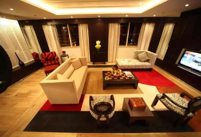 سوئیت رویال, Novotel Riyadh Al Anoud