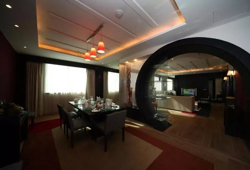سوئیت رویال, Novotel Riyadh Al Anoud