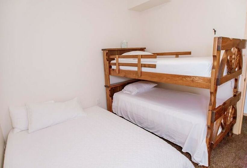 小室, Zook Cabin See 4 States From The Deck A+views