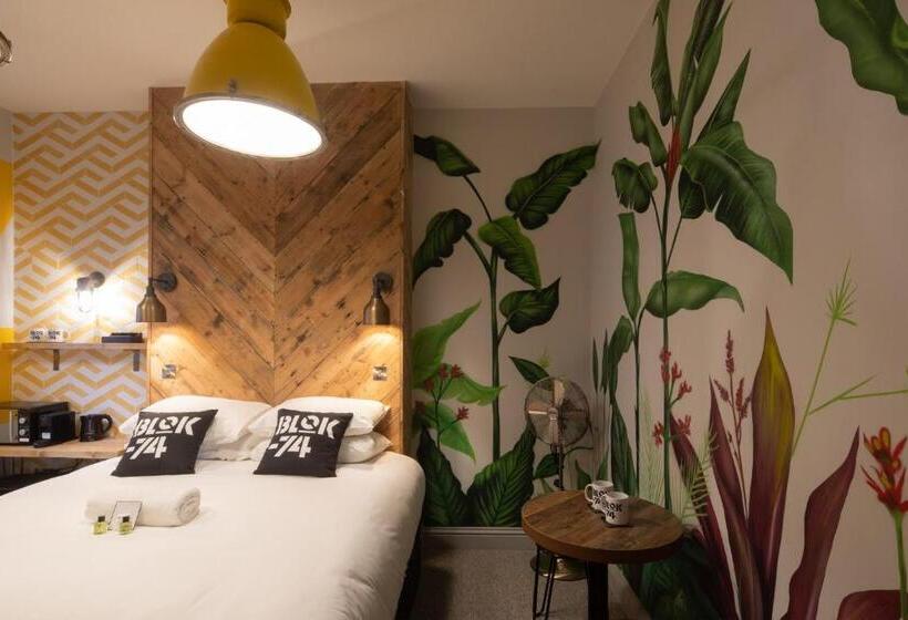 Номер Deluxe, Blok74