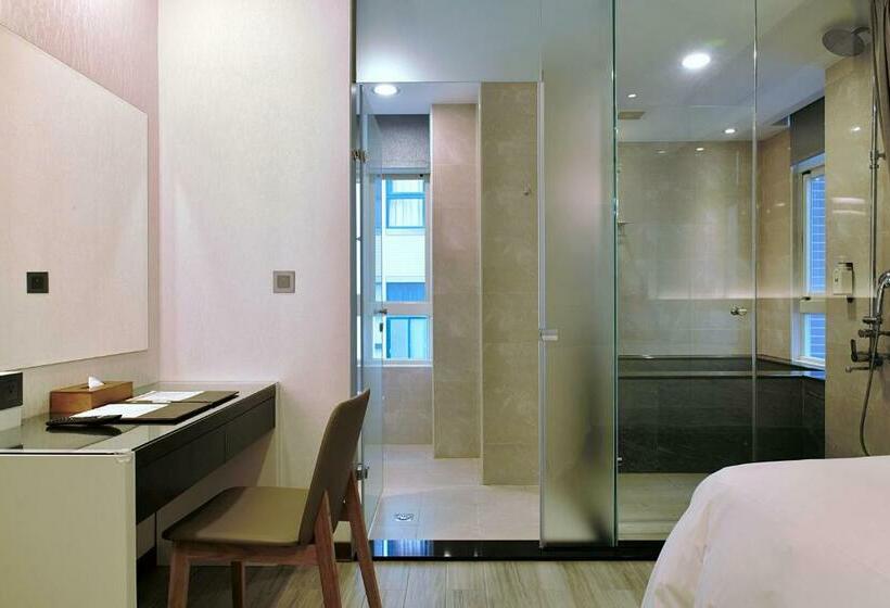 اتاق لوکس, Muen Yuan Dong Hot Spring