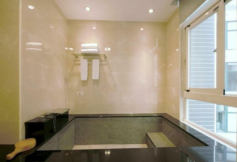 اتاق لوکس, Muen Yuan Dong Hot Spring