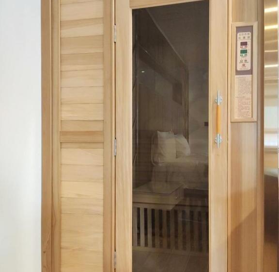 سوییت اجرایی, Muen Yuan Dong Hot Spring