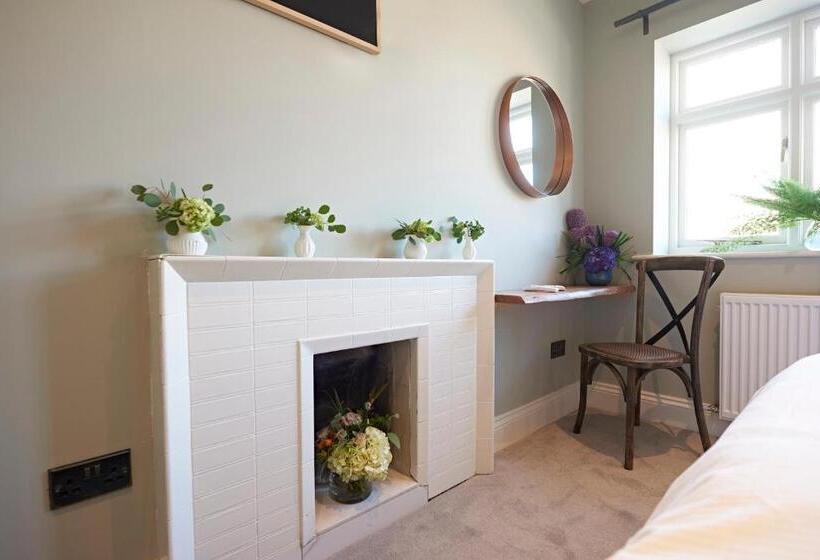 スタンダードルーム, Valentino S Restaurant With Rooms