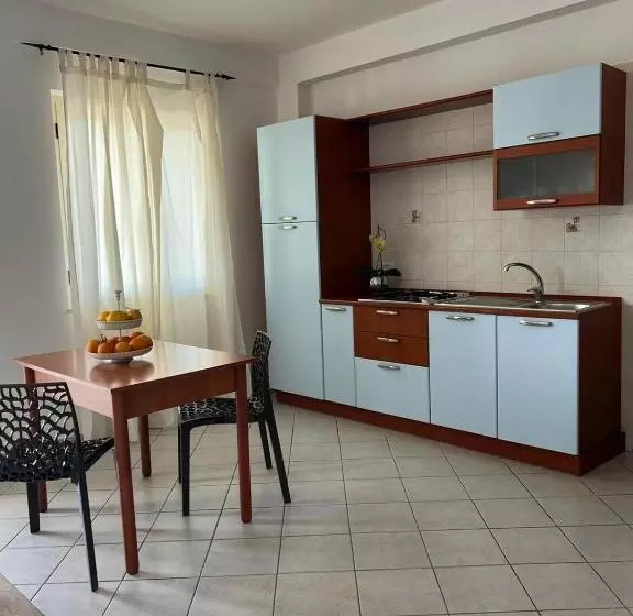 استودیوی استاندارد, Residence Paradise