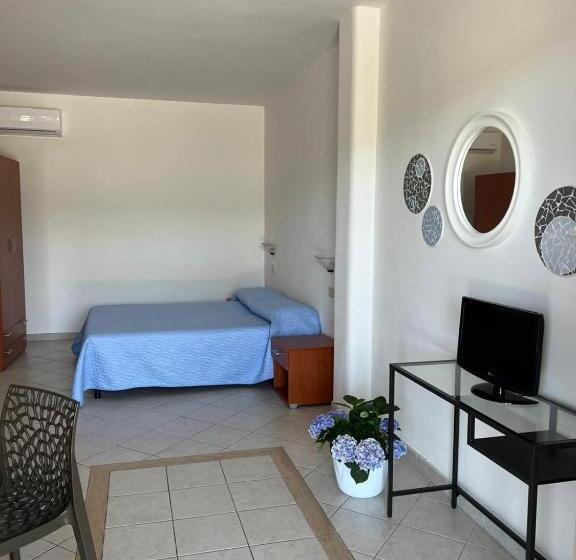 استودیوی استاندارد, Residence Paradise