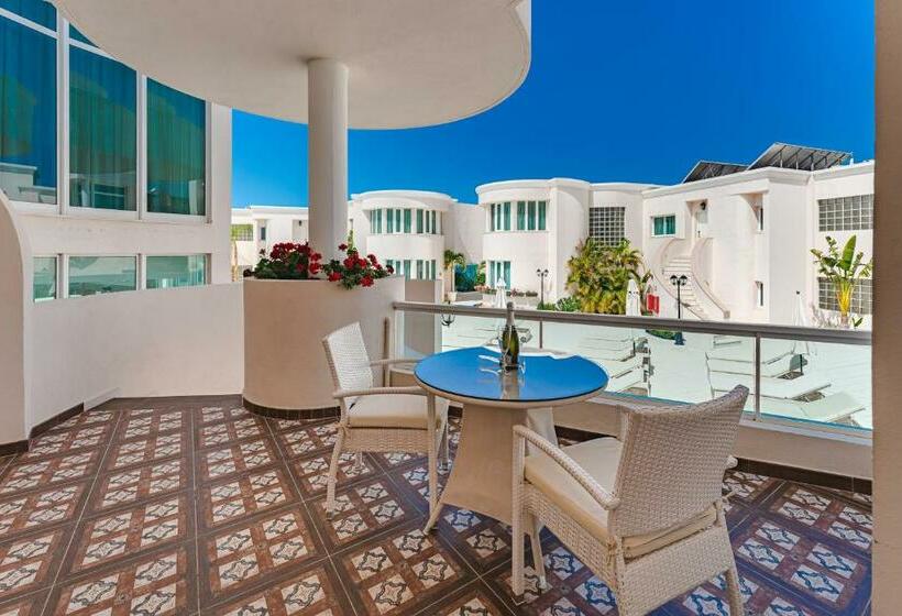 Люкс, Flamingo Suites Boutique