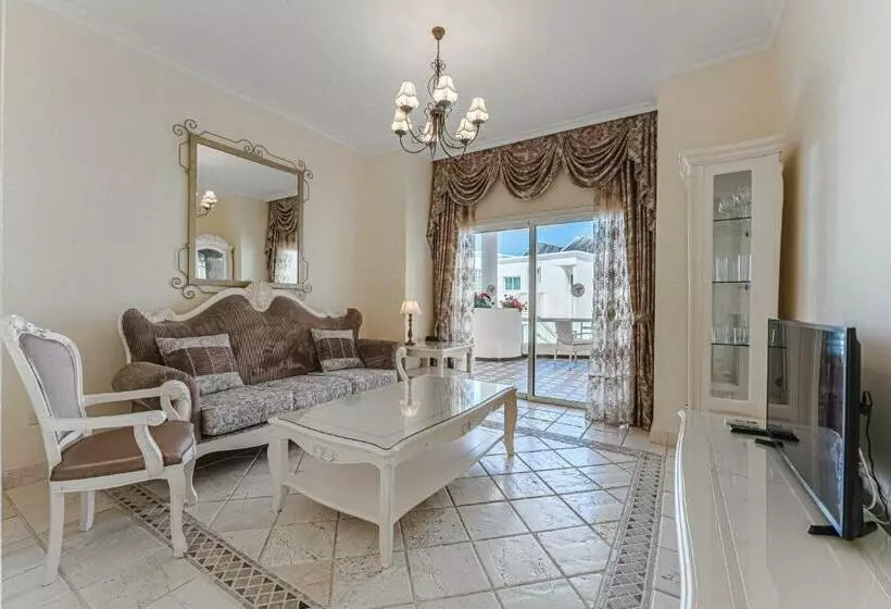 سوییت, Flamingo Suites Boutique
