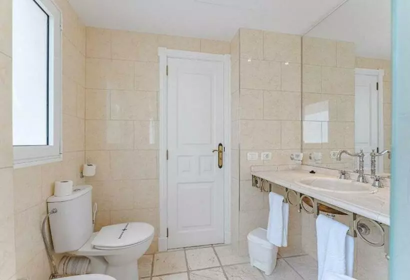 سوییت, Flamingo Suites Boutique