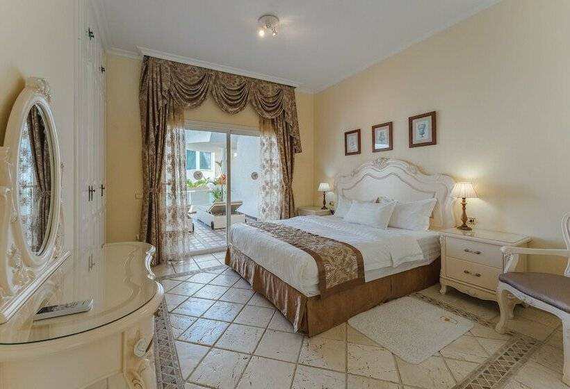 Люкс, Flamingo Suites Boutique