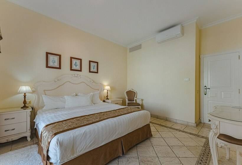 Люкс, Flamingo Suites Boutique