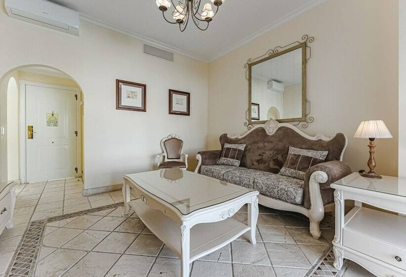 Люкс, Flamingo Suites Boutique