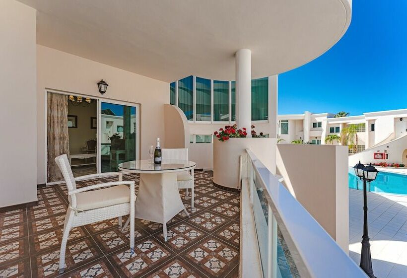 Люкс, Flamingo Suites Boutique