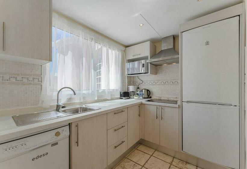 Люкс 2 Спальни, Flamingo Suites Boutique