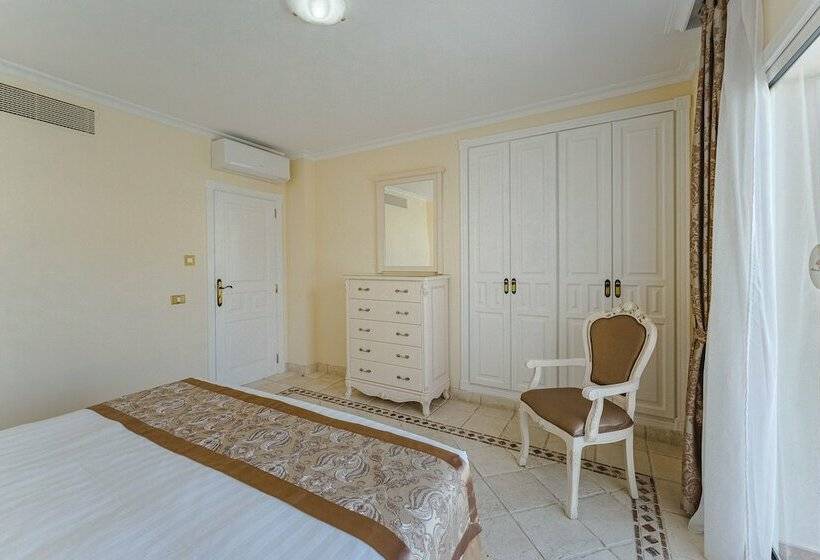 Люкс 2 Спальни, Flamingo Suites Boutique