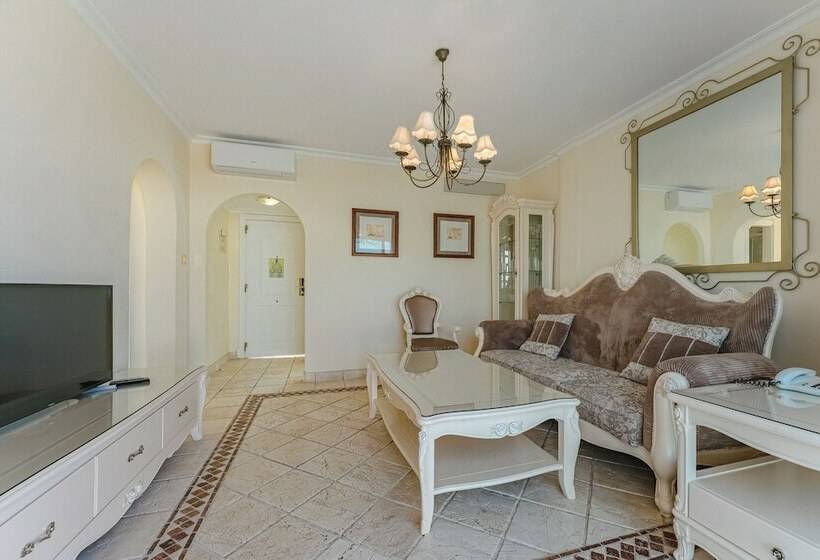 Люкс 2 Спальни, Flamingo Suites Boutique