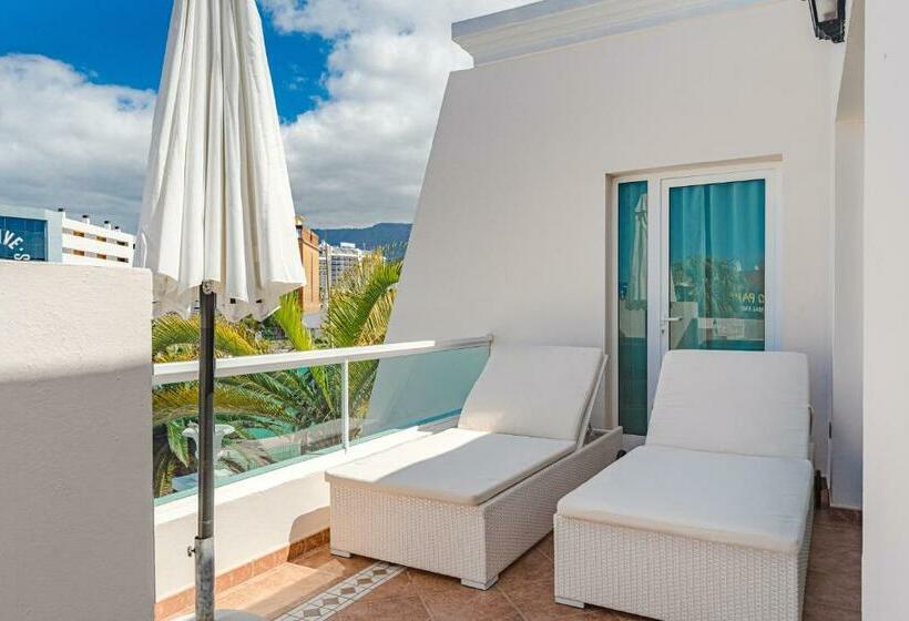 Люкс Семейный 2 Спальни, Flamingo Suites Boutique