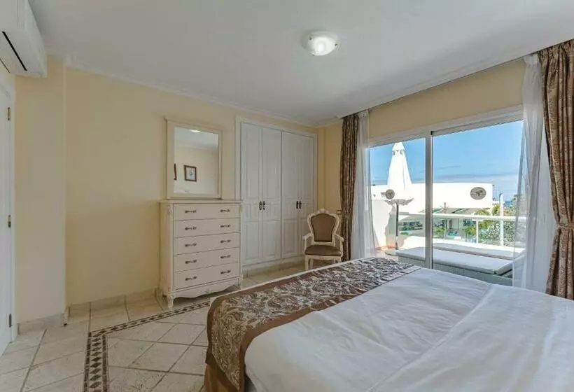 سوئیت خانواده 2 خوابه, Flamingo Suites Boutique
