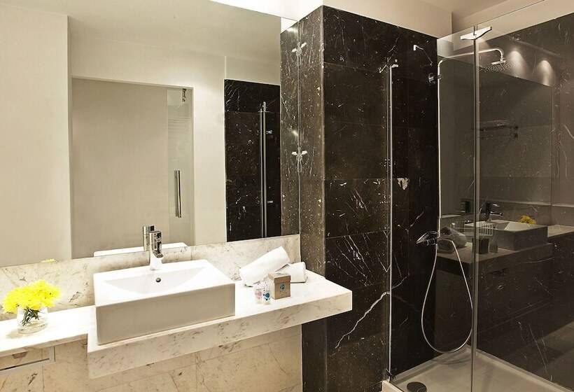 חדר משפחתי, Grupotel Gran Via 678