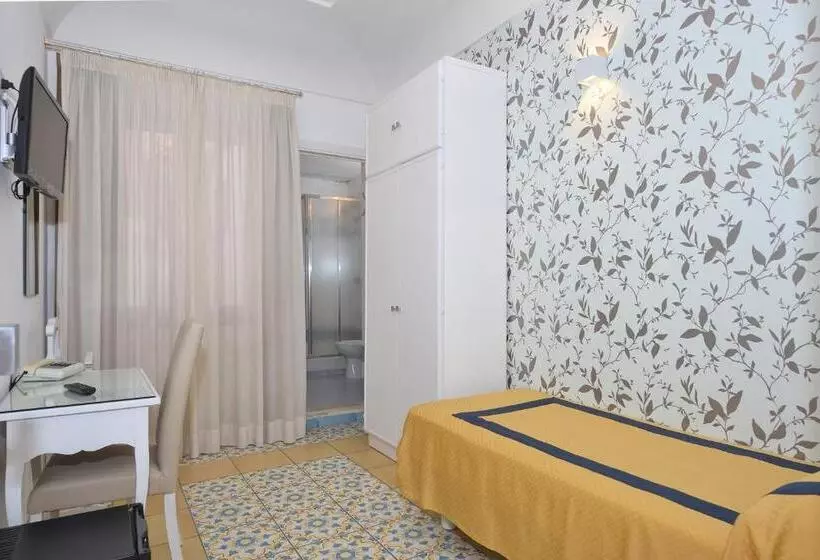 اتاق اکونومی یک تخته, 7bello