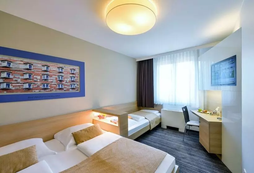 اتاق استاندارد سه نفره, Ahotel Ljubljana