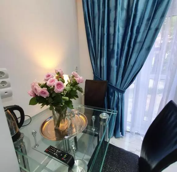 اتاق سوپریور, Bella Donna