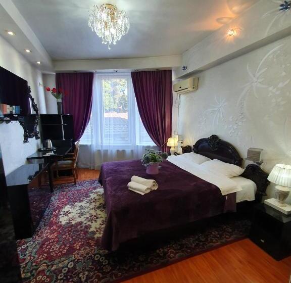 اتاق استاندارد, Bella Donna