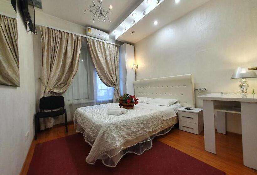 اتاق عادی, Bella Donna