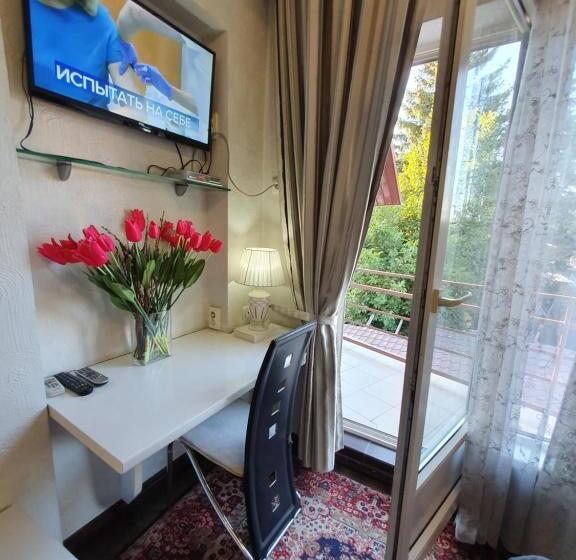 اتاق استاندارد با بالکن, Bella Donna