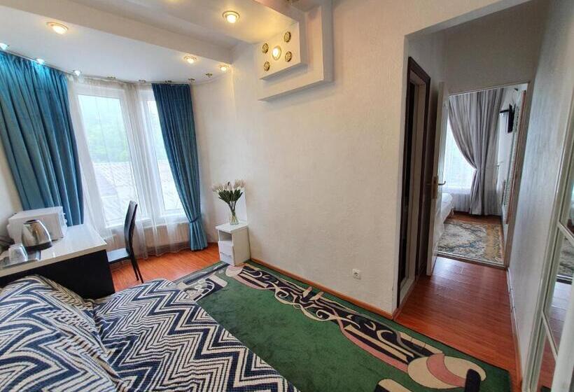 اتاق استاندارد چهار تخته, Bella Donna