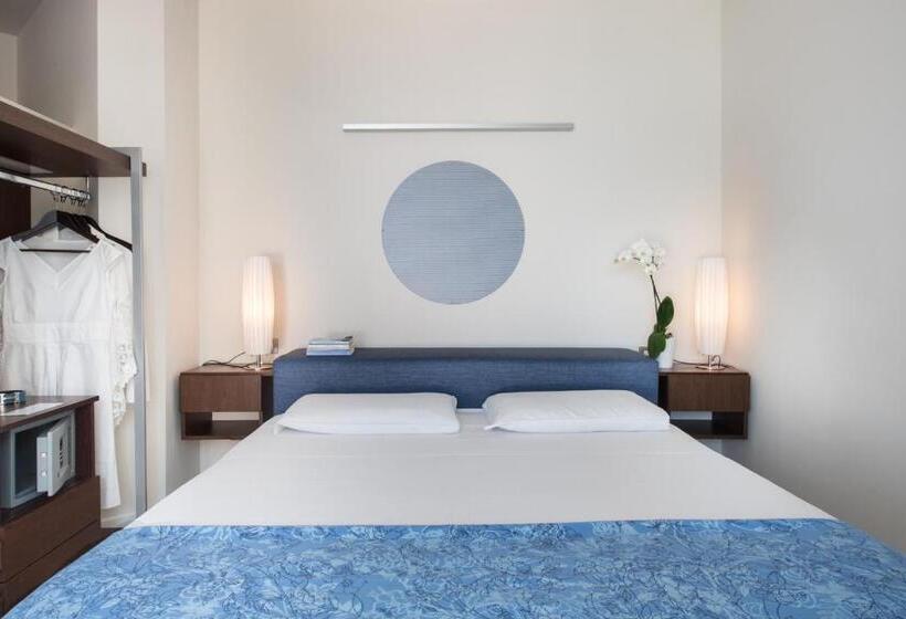 经济房, Blu Suite Resort