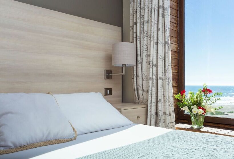 غرفة سوبيريور مطلّة علي البحر, Y Cabañas Campanario