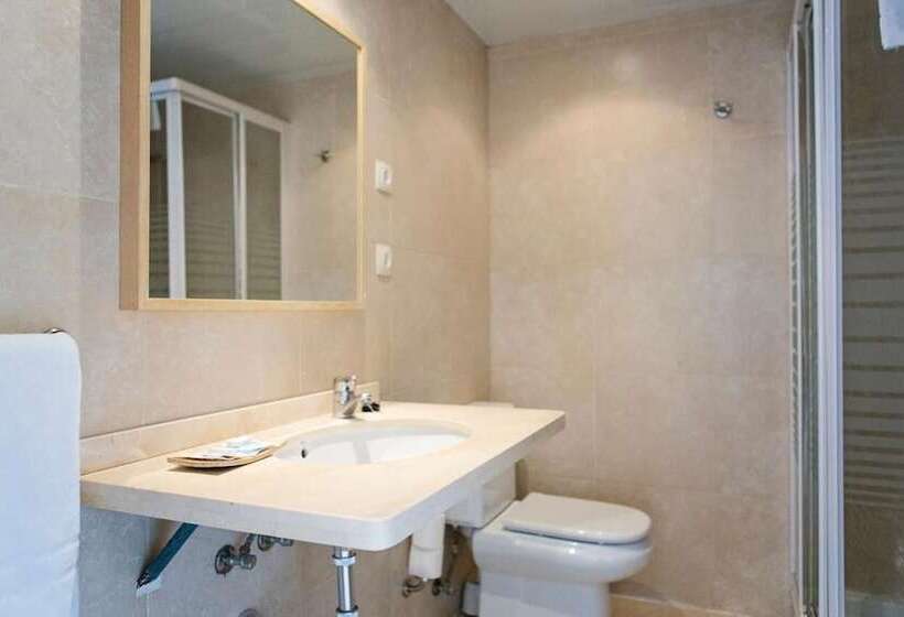 اتاق استاندارد با بالکن, Eliseos