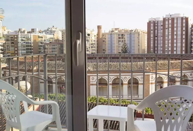 اتاق استاندارد با چشم‌انداز, Eliseos