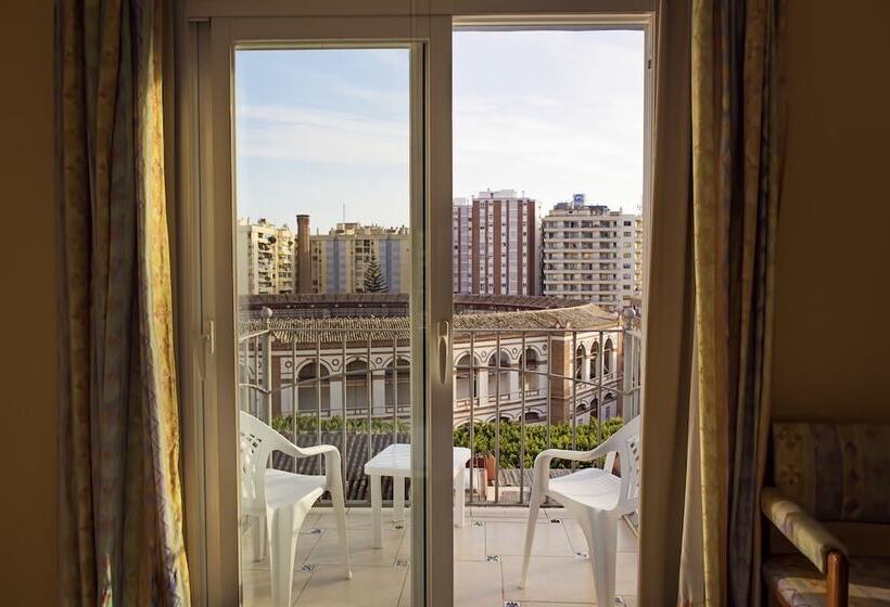 Quarto Estandar com Vistas, Eliseos