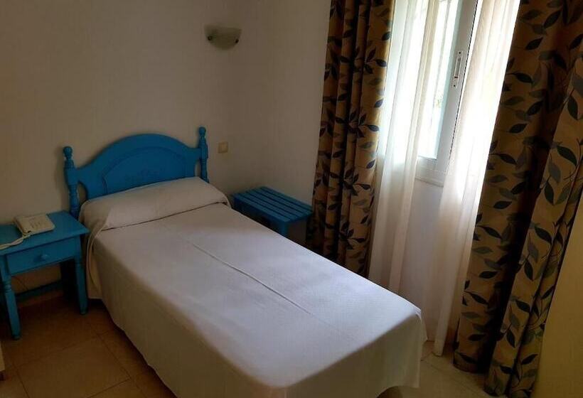 اتاق استاندارد یک نفره, Eliseos