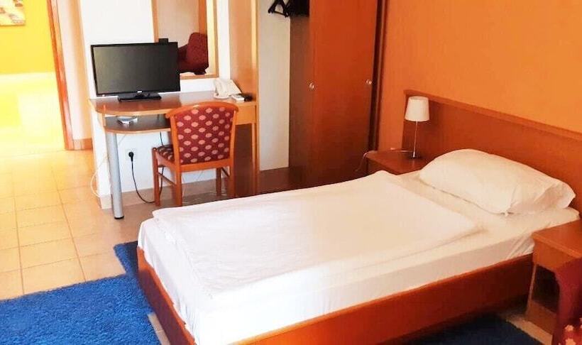 חדר סטנדרטי יחיד עם נוף לים, Faraon