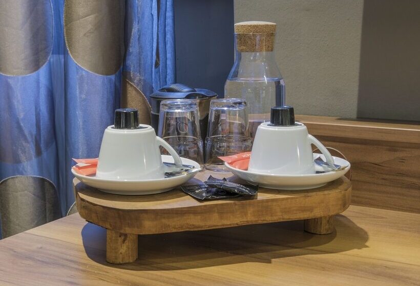 اتاق استاندارد, George Vienna