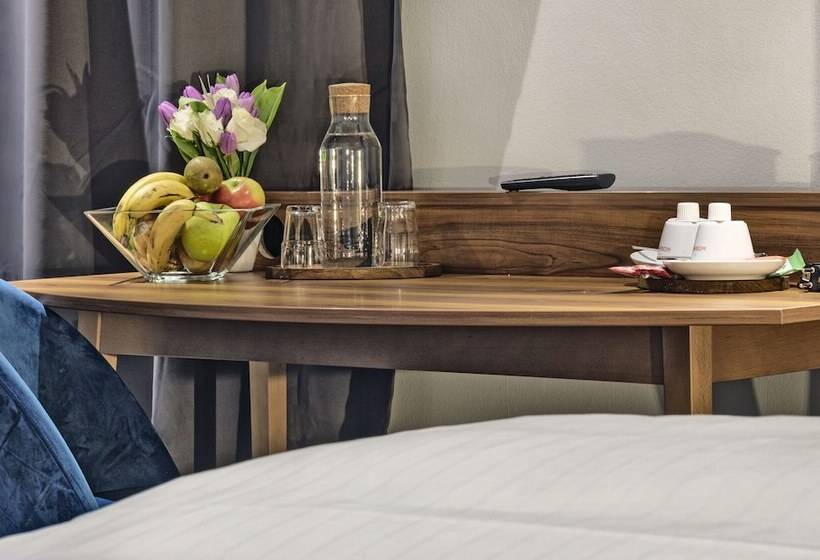 اتاق استاندارد, George Vienna